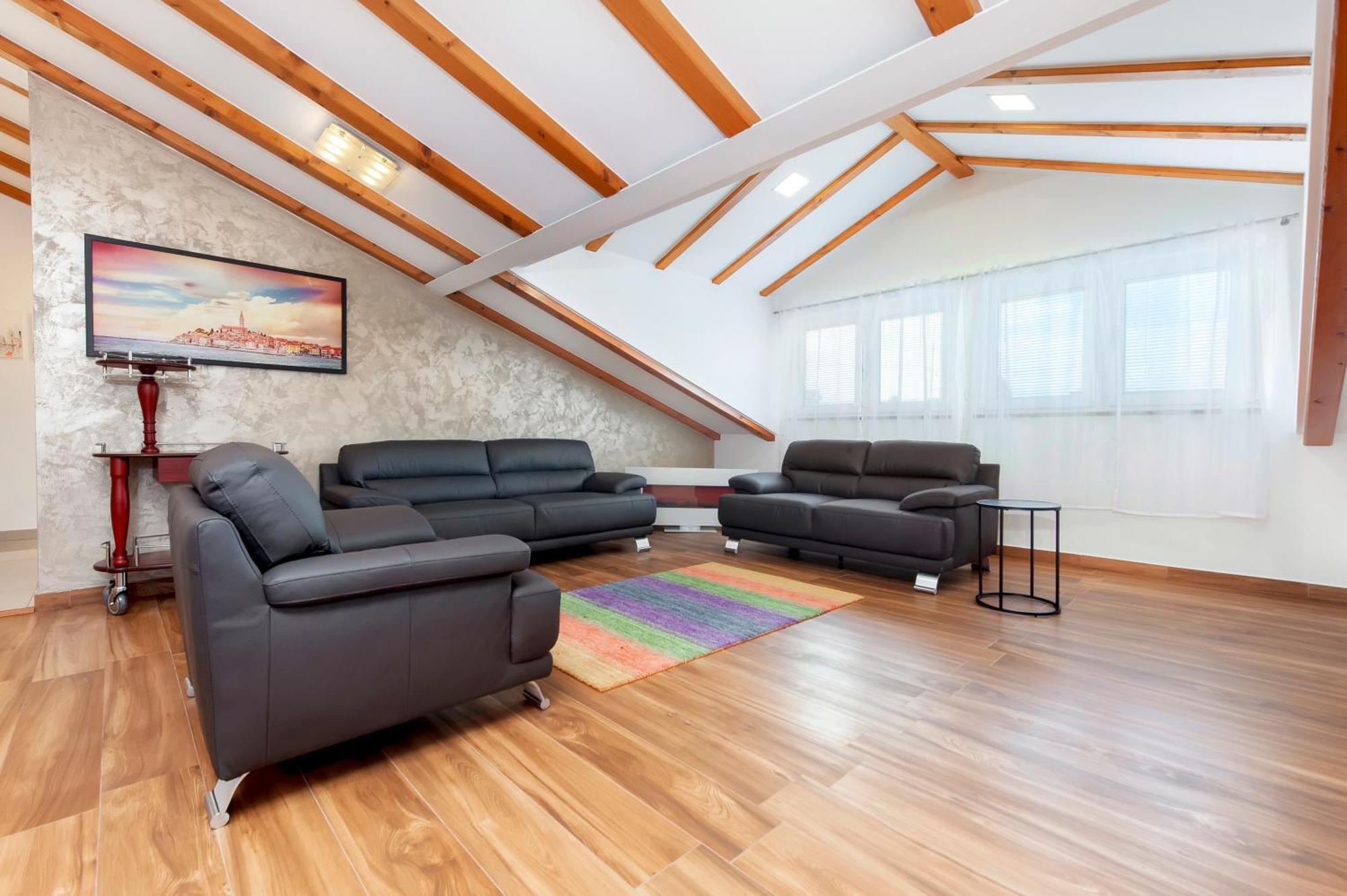 Apartment The Loft Rovigno Esterno foto
