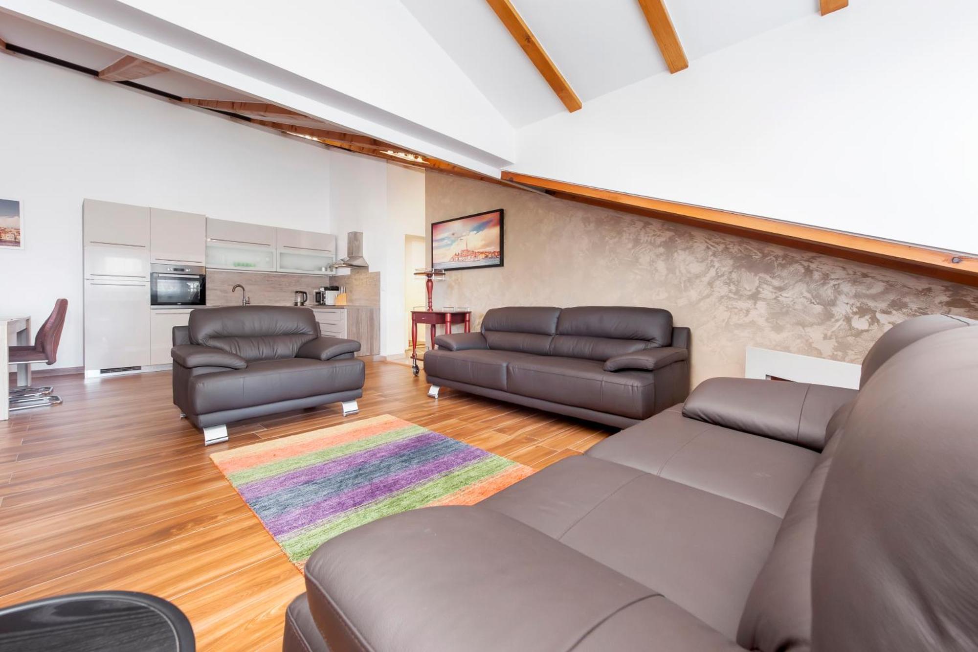 Apartment The Loft Rovigno Esterno foto